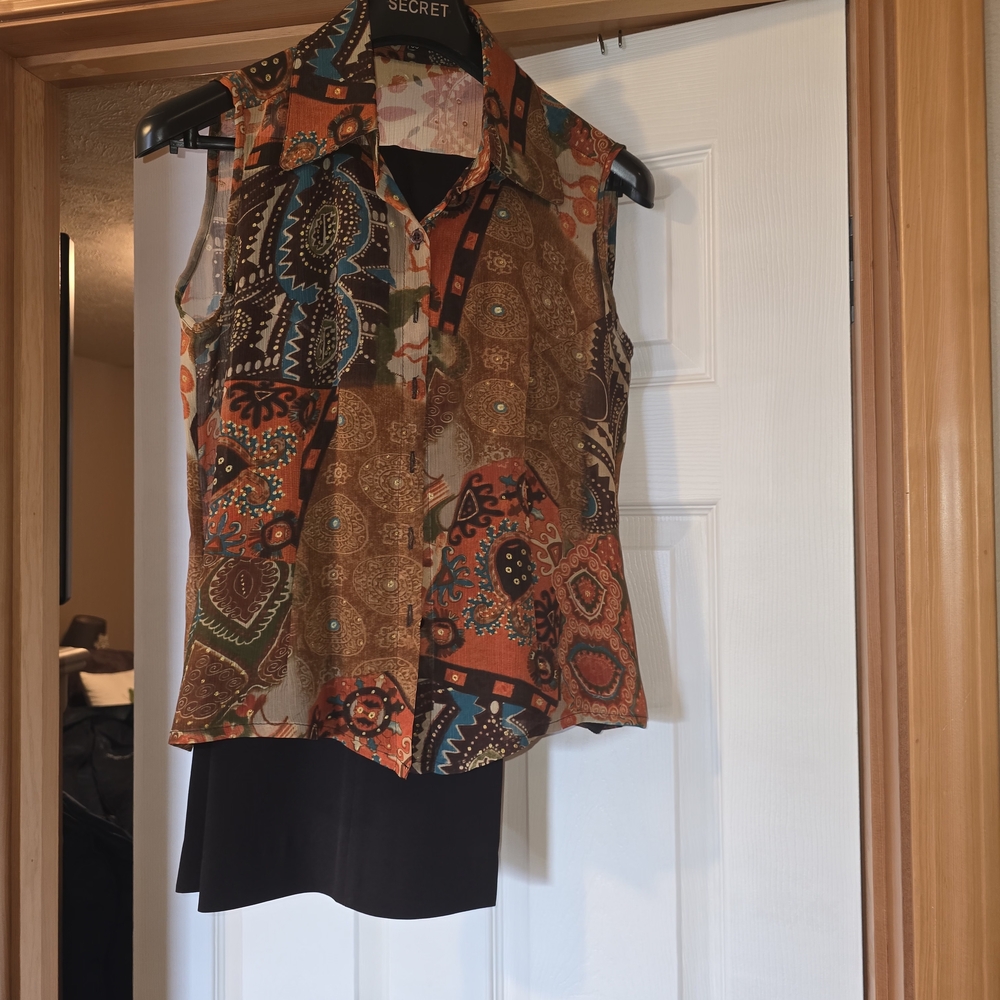 Colorful Sleeveless Blouse with Patterns